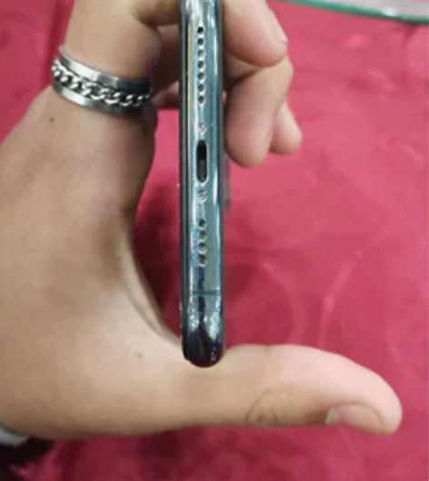 iphone 11pro max 国屏无面...