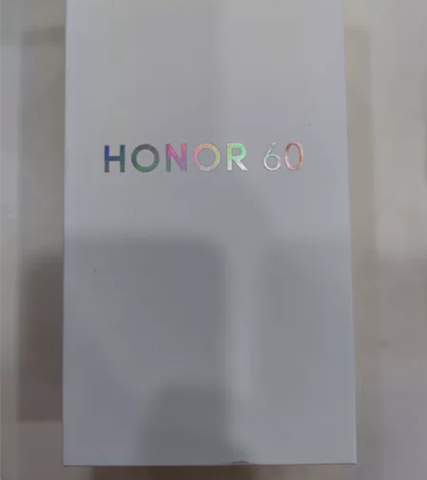 荣耀60 8+256 在保到今年10月份 ...