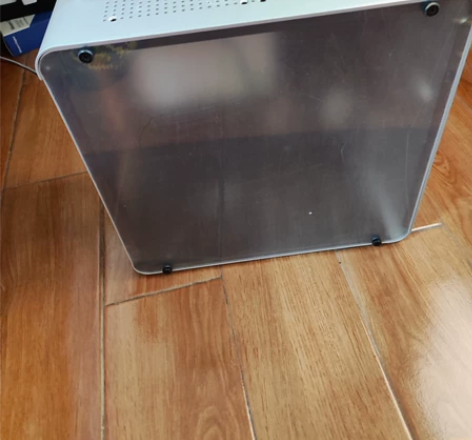 御猫a1机箱。 电源支架丢了。