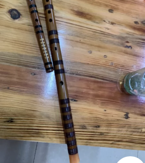 笛子低价处理,一个小A调花牛角掉了一个,一...