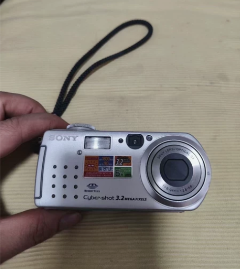 索尼p5 320万像素,6倍变焦原装电池,...