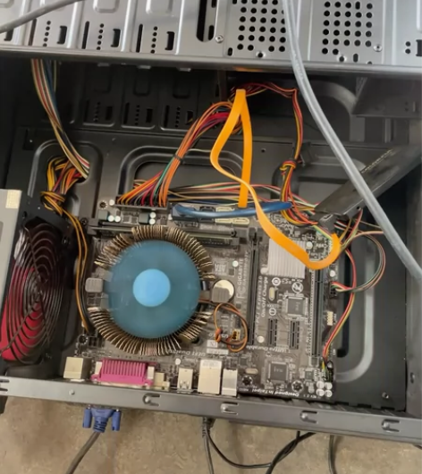 技嘉B85M-D3V主板 装糸统测试过，无...