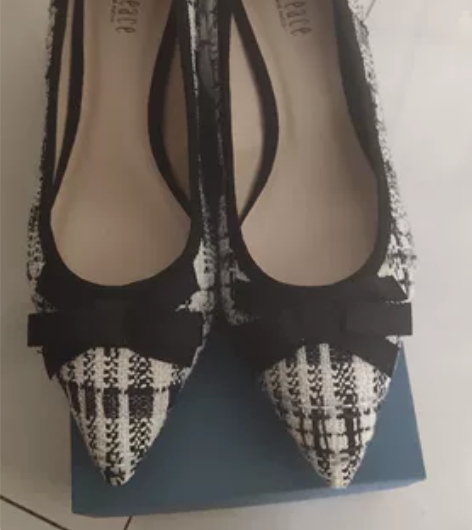 真美诗小香风单鞋，小猫跟，全新的，38码，...