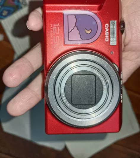 卡西欧zs100相机 ccd 充电器＋相机...