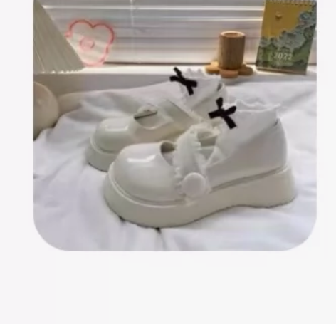 法式白色玛丽珍鞋 37码 付邮送 感兴趣的...