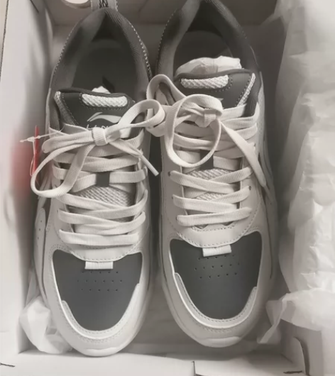 正品李宁41码，全新没有穿过，买来忘记了，...