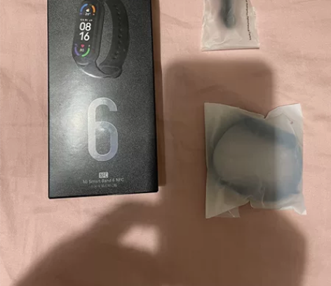 小米手环6，全新，包邮，想要可以联系我! ...