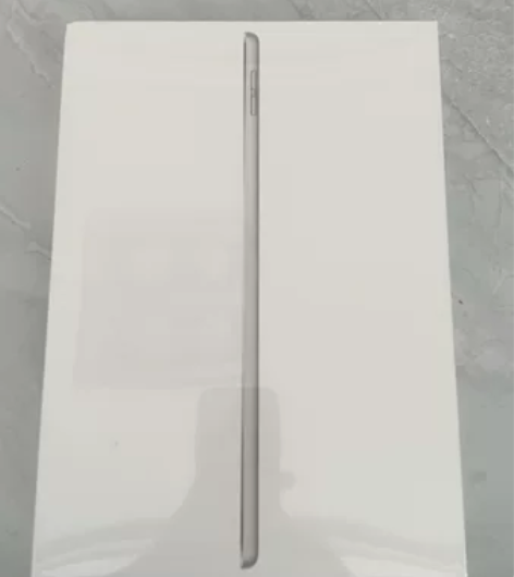 Apple iPad（第 9 代）10.2...