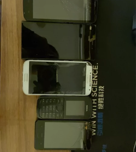 除诺基亚外，保证其他所有手机都是开不了机了...