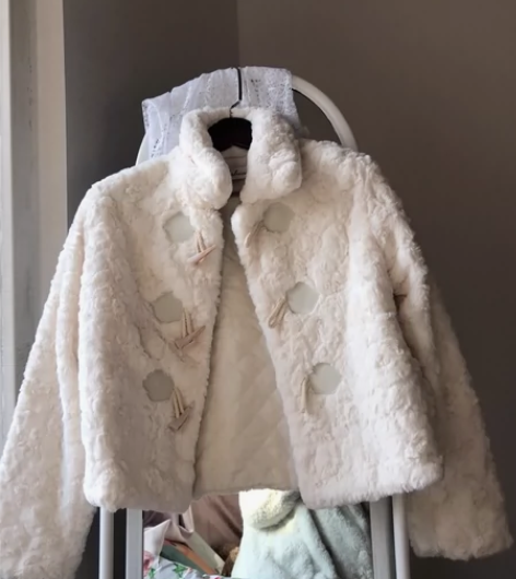 可爱风的薄棉服 手工测量尺寸： 胸围50×...