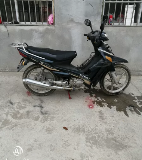 出售铃木110赛驰摩托车，前后都是新轮胎，...
