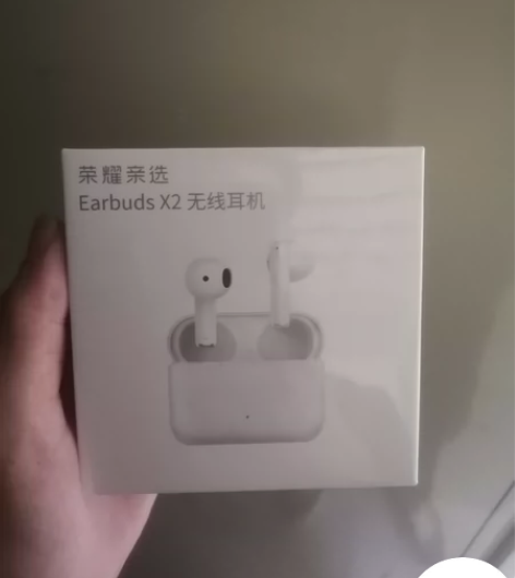 荣耀亲选x2耳机白色 正品全新原封，有需要...