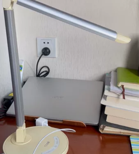 台照 led台灯护眼灯学生学习儿童阅读书桌...