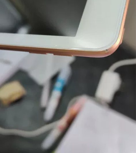 纯自用ipad7(2019）贴了钢化膜。内...
