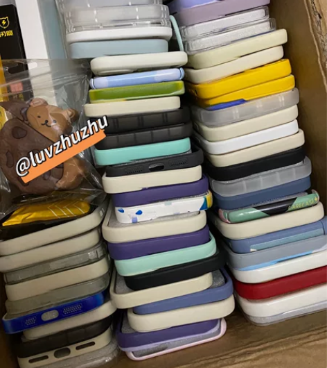 打包出32个全新苹果11手机壳 型号iph...