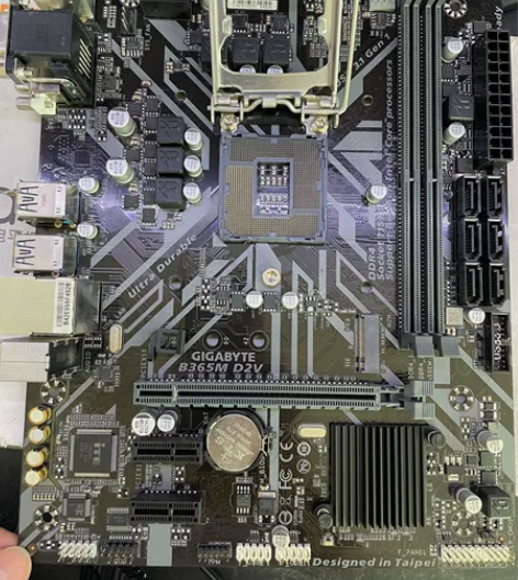 技嘉B360M D2V主板 实物看图 拆机...