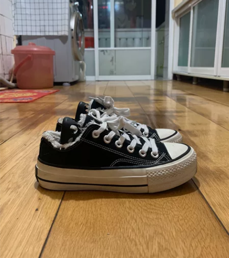 品牌帆布鞋 35码 成色自己看 真假自辨 ...