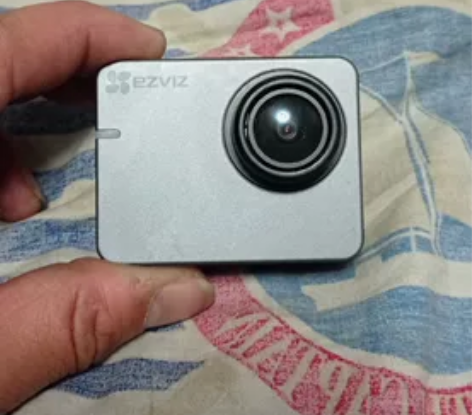 萤石S2运动相机 如图所示，开机使用正常，...