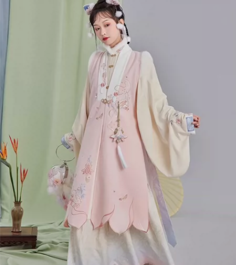 七月夕明制汉服 莳花复刻 双面呢改良绣花比...