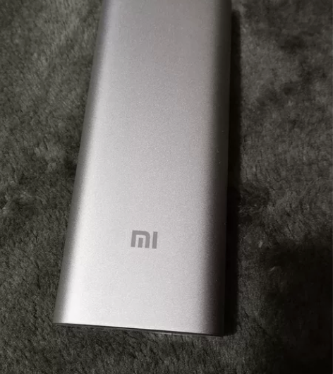 小米16000充电宝，正品，正常使用，没毛...