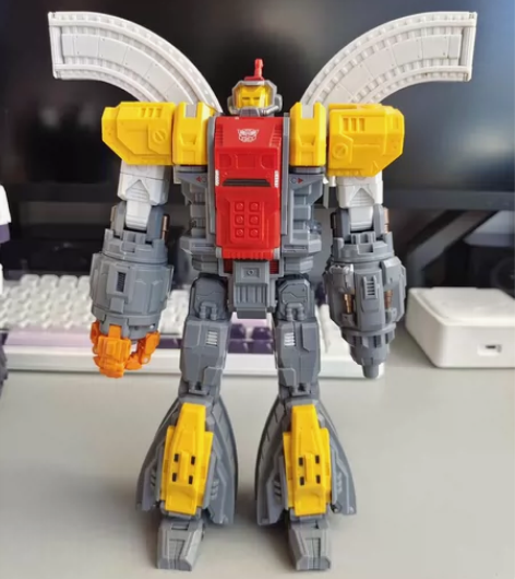 MFT变形金刚玩具，小比例大力金刚。 变一...