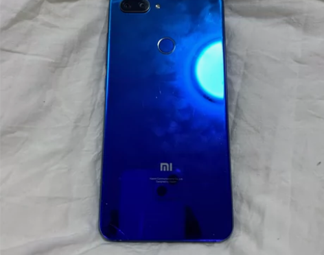 小米8青春版手机6+64G 可做备用机，游...