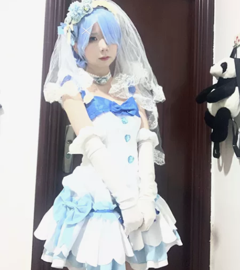 初兽猫蕾姆花嫁 颈饰和发饰都是手做的不过都...