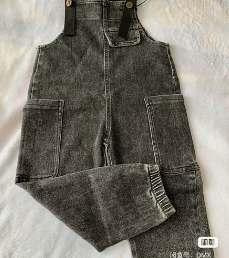 全新  儿童背带牛仔裤120码，肩部可调节...