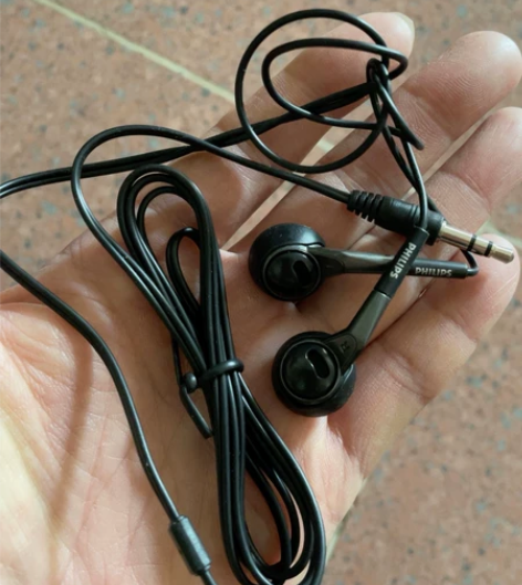 飞利浦耳机纯新未使用 感兴趣的话点“我想要...