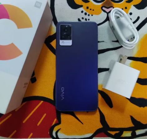 vivo s9 原装机器，8+256 无拆...