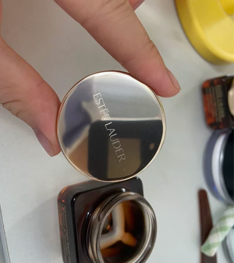 雅诗兰黛小棕瓶眼霜，新盖子+新盒子，余量。...