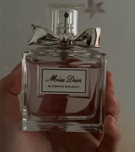 dior花漾甜心香水50ml 买了挺长时间...