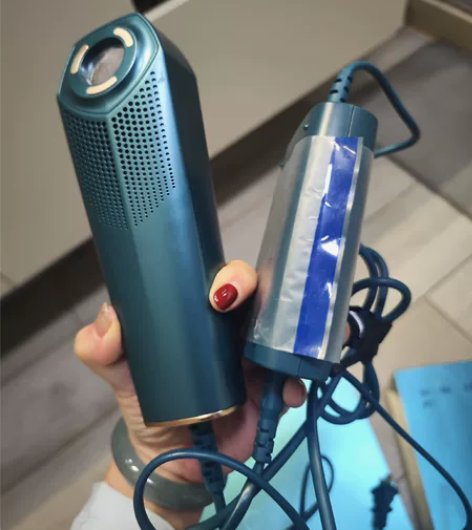 牛奶光美容仪一代 想入pro,原包装都齐全...