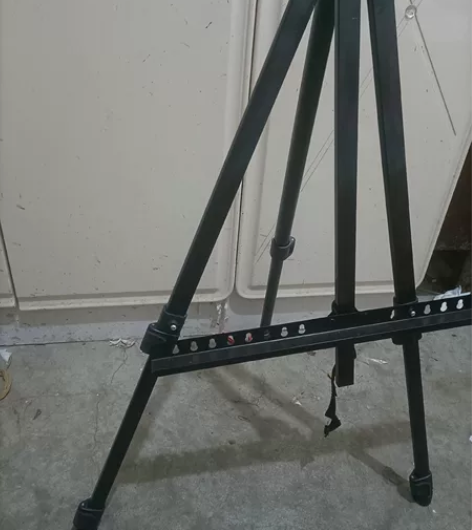 新的画架 本来打算学美术，因为一些事，就不...