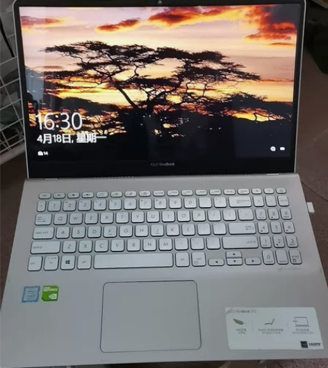 95新华硕s3000笔记本电脑 512g硬...
