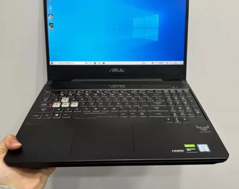 华硕飞行堡垒 i7 9代处理器 16G运...