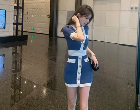 蓝色连衣裙女夏收腰显瘦气质设计感v领修身短...