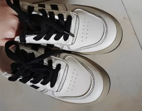 低帮复古感休闲运动鞋板鞋，37码适合脚瘦的...