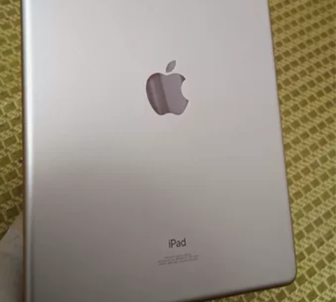 自提,不邮寄。2019的国行ipadair...