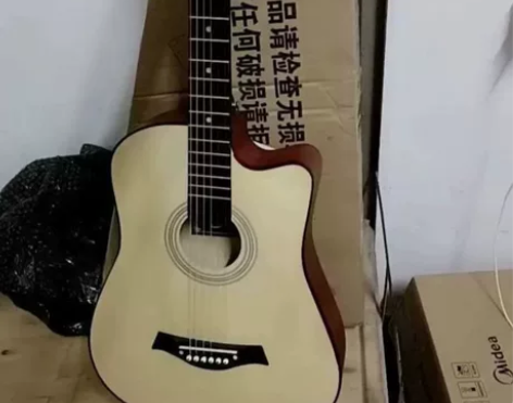 民谣吉他全新未拆封,初学者专用 38寸,大...