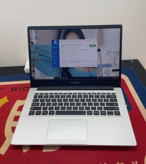 出 16G+512G固态 红米RedmiB...