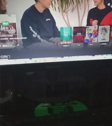 联想台式电脑一套，全部原装，没有修过，当初...