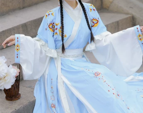 艺缕原创芙蕖汉服女襦裙重工刺绣齐腰破裙晋制...