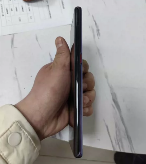 自用华为mate30por  8+128，...