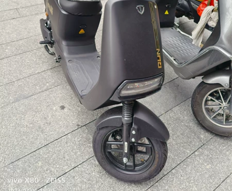 台铃电动车，送头盔、雨衣、锁 感兴趣的话点...