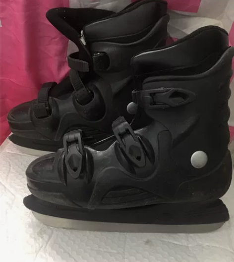 冰刀鞋,很好的冰刀鞋,45码,非常的很新,...