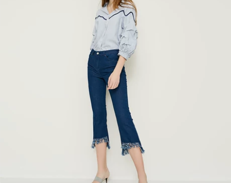 Vero Moda毛边装饰七分微喇牛仔裤女...