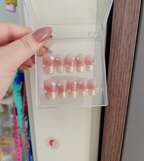 卖穿戴甲如图1（梯形甲） 只卖L码如图2 ...