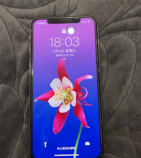 自用iPhonex  64G 平时戴膜戴壳...