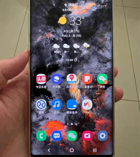 白色韩版三星Note10+，12+256G...